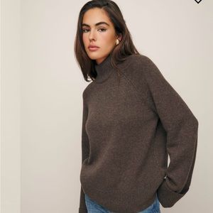 Reformation Garrett oversized cashmere turtleneck in hedgerow brown in XS